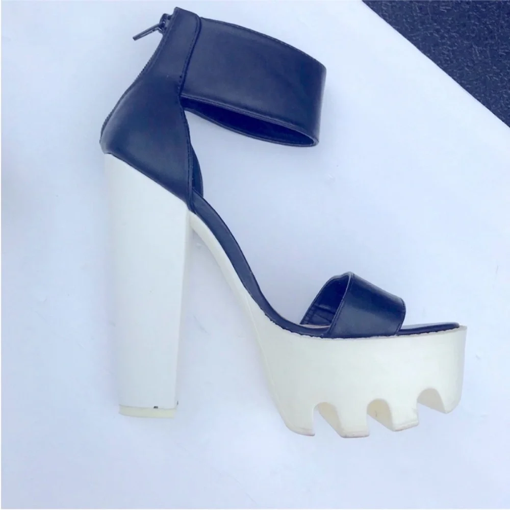 90s Black and White Platform Sandals with Lug Sole— vintage 90s